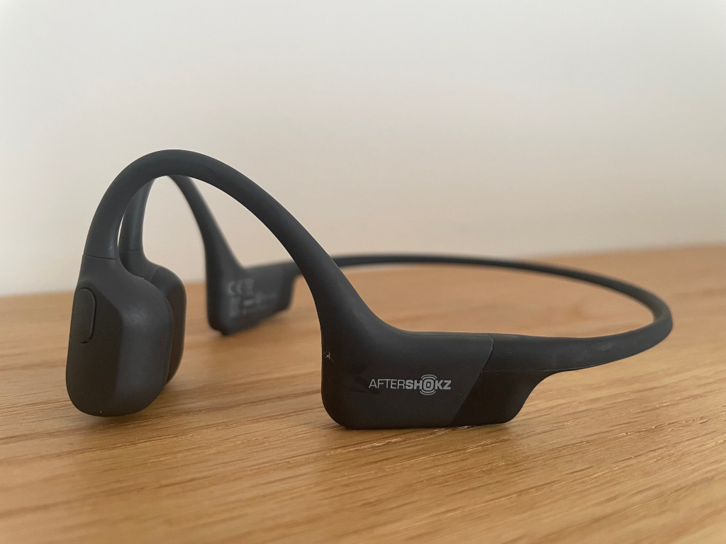 Running headphones aftershokz sale